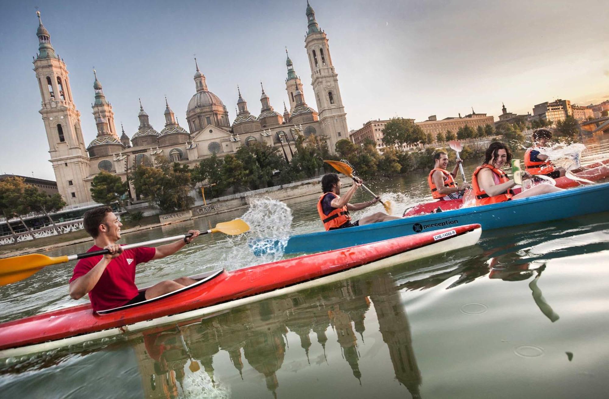 Piso Para 4 Con 2 Parking En Casco Historico De Zaragoza 2 Noches Minimo Exterior foto
