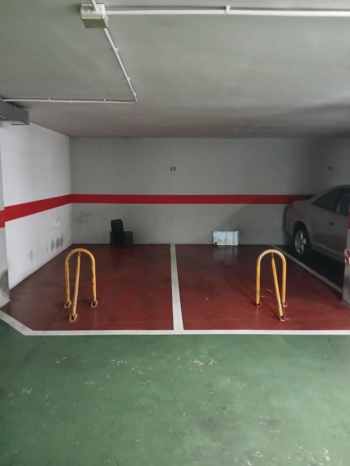 Piso Para 4 Con 2 Parking En Casco Historico De Zaragoza 2 Noches Minimo Exterior foto